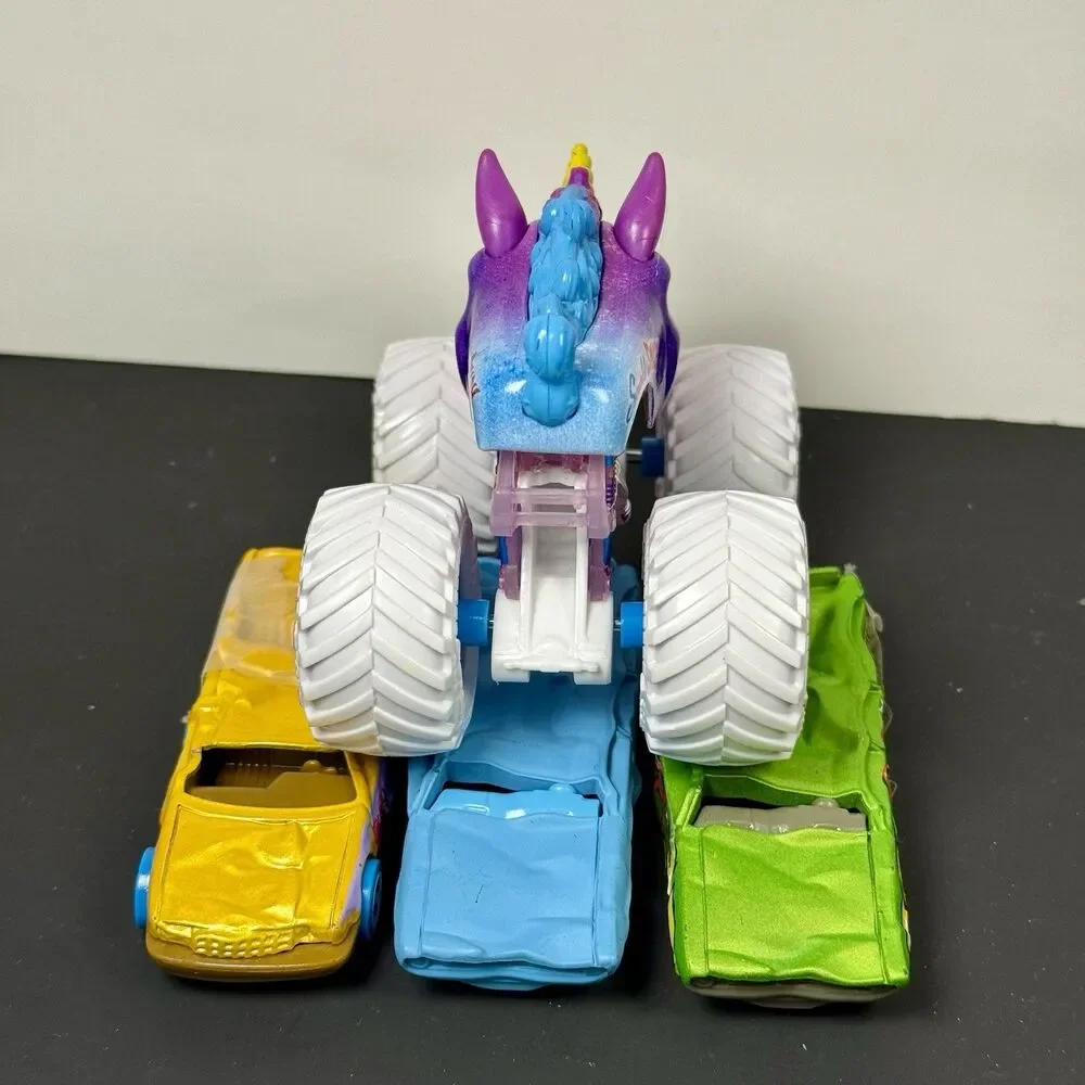 CUSTOM Monster Jam Sparkle Smash 1:64 Unicorn Monster Truck